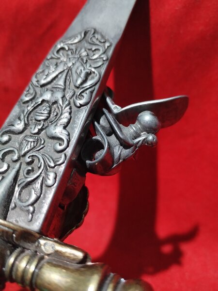 Panoplie de epoca pumnal cu pistol