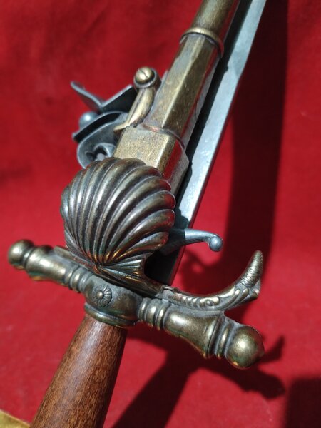 Panoplie de epoca pumnal cu pistol