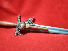 Panoplie de epoca pumnal cu pistol